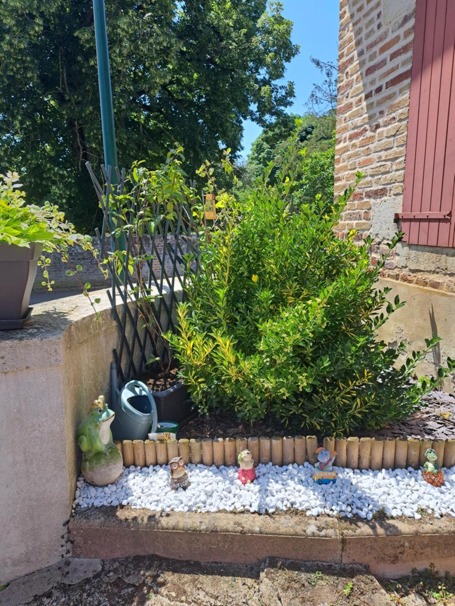 Gîte Le piège à rêves Pierre-de-Bresse Exterior foto